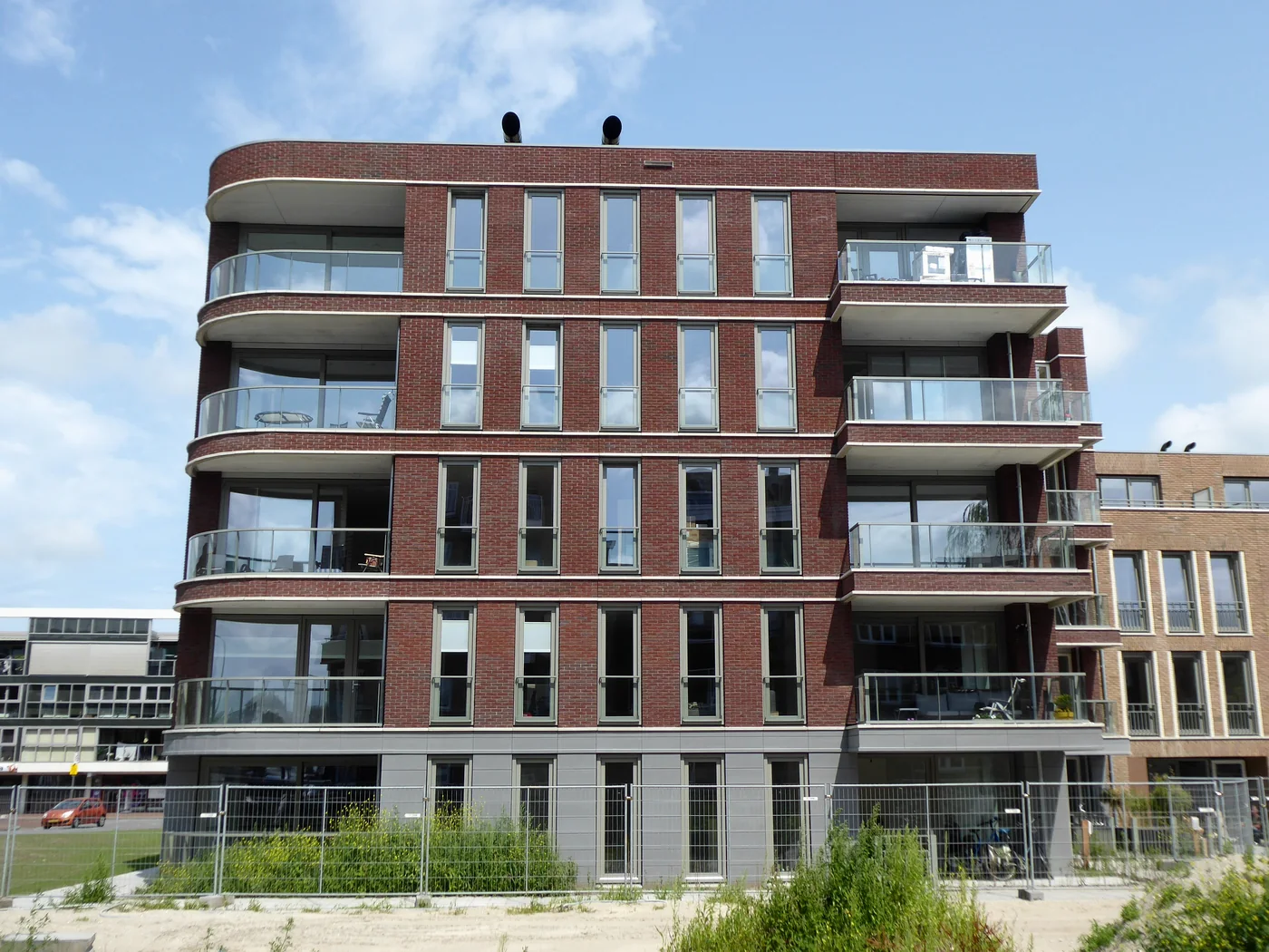 Multi-unit apartment building representing multi-family DSCR financing